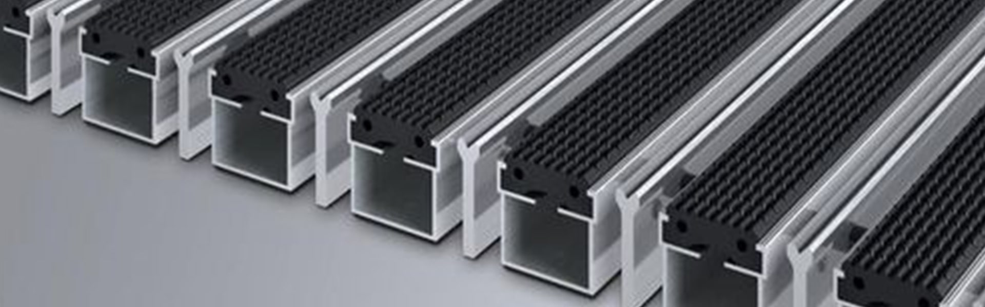 ویژگی پادری آلومینیومی کلاسیک